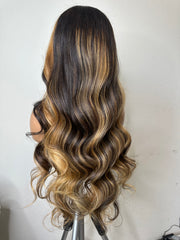 Natural Wavy (Black/Blonde)